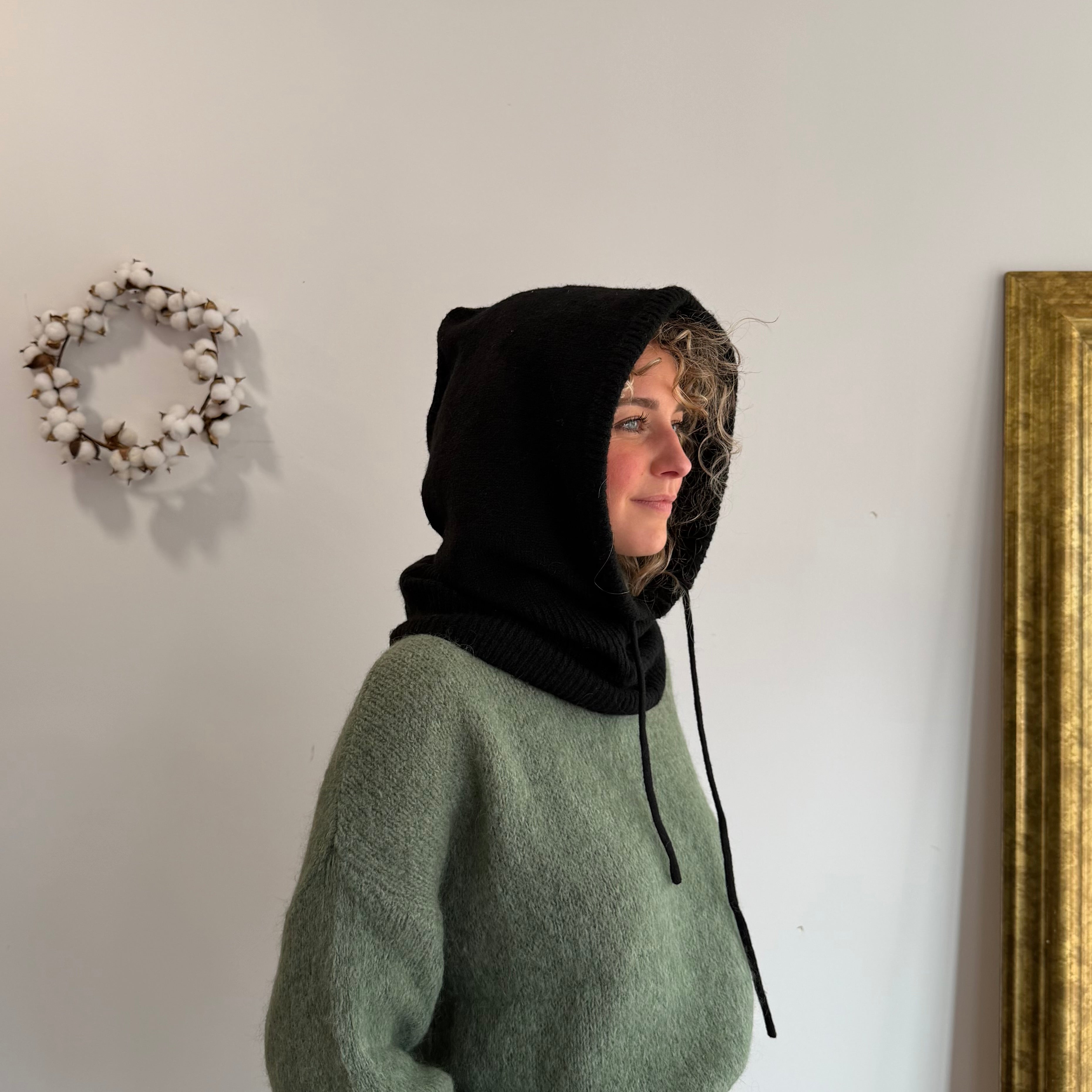 Cagoule ENVY noir en cashmere, col+capuche intégrée