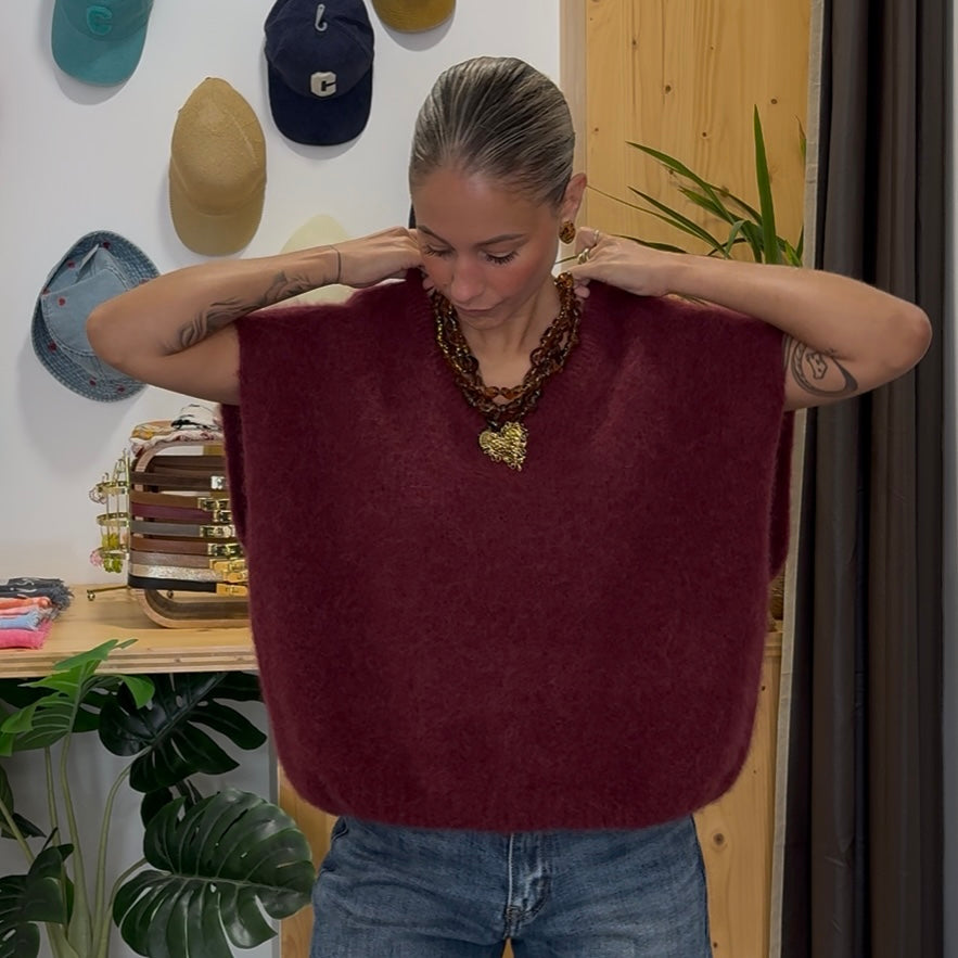 Pull couleur aubergine  oversize CHLOE manches courte col en V en baby alpaga et laine