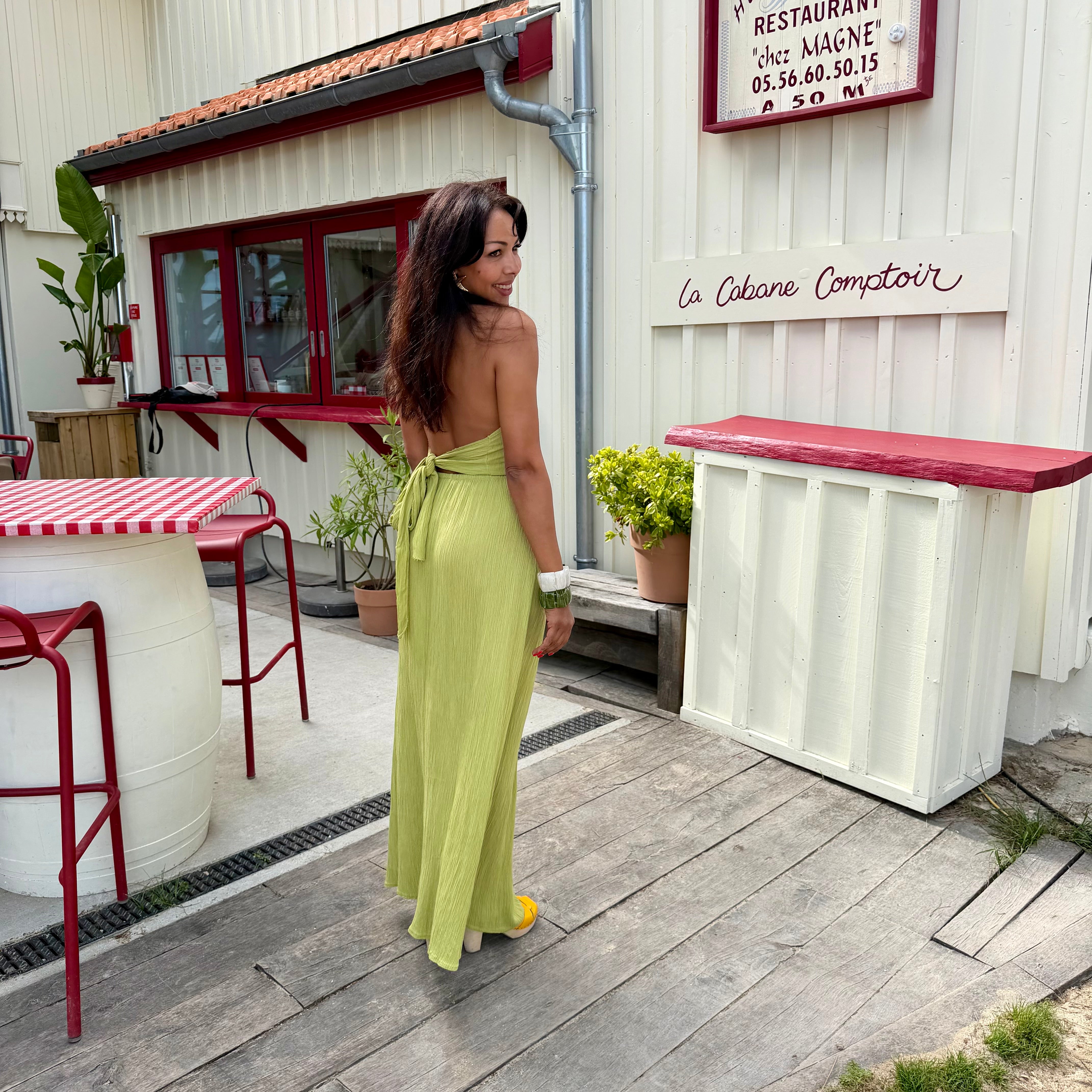 Robe longue DÉESSE dos nu vert irisée