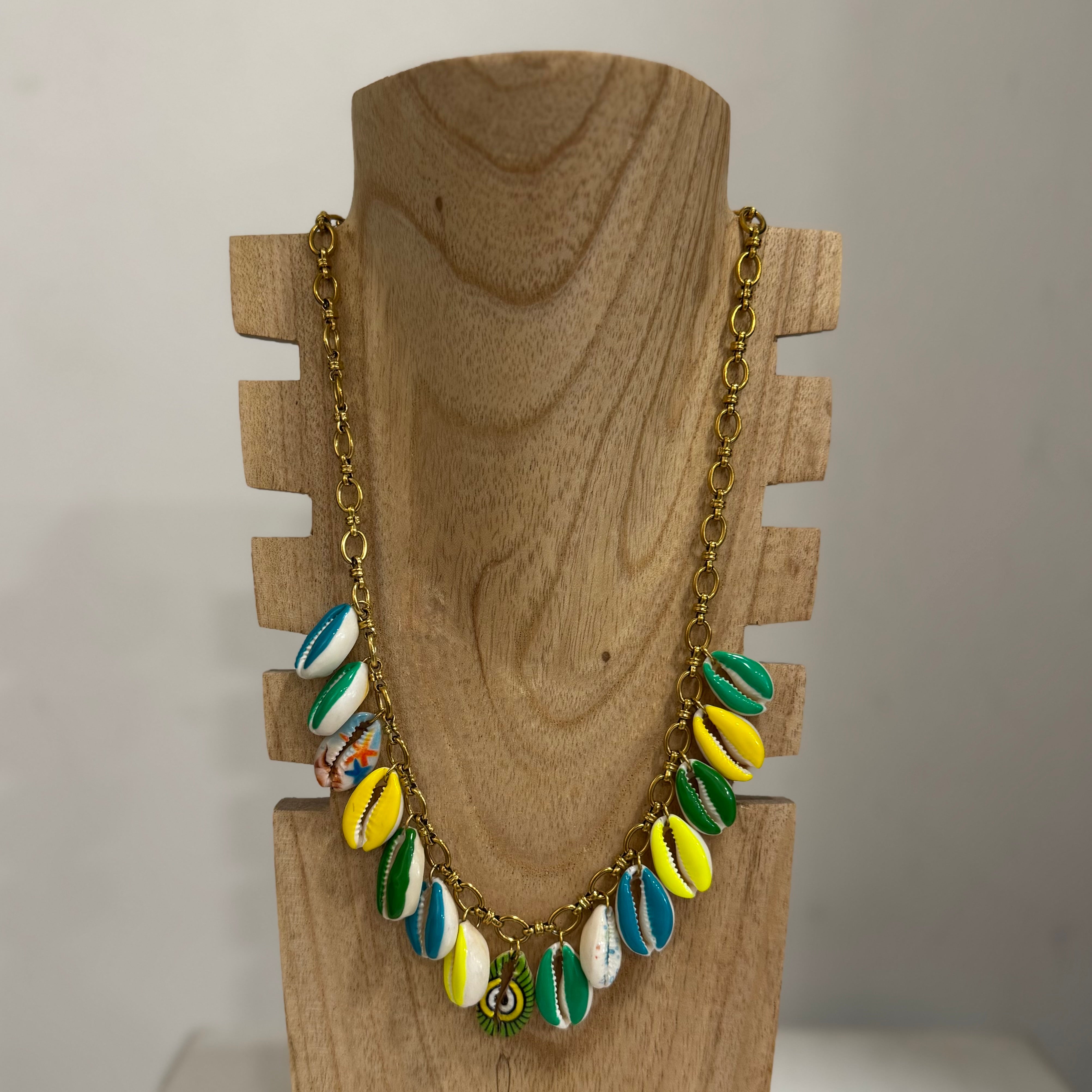 Collier ras de cou coquillage bleu vert jaune