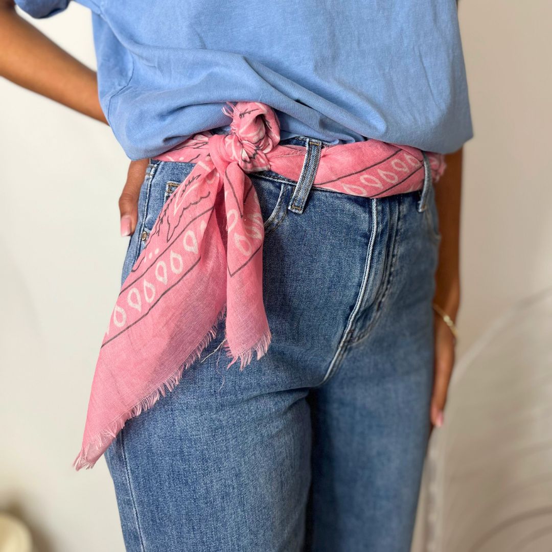 Foulard d'été BANDANA rose pâle petit format