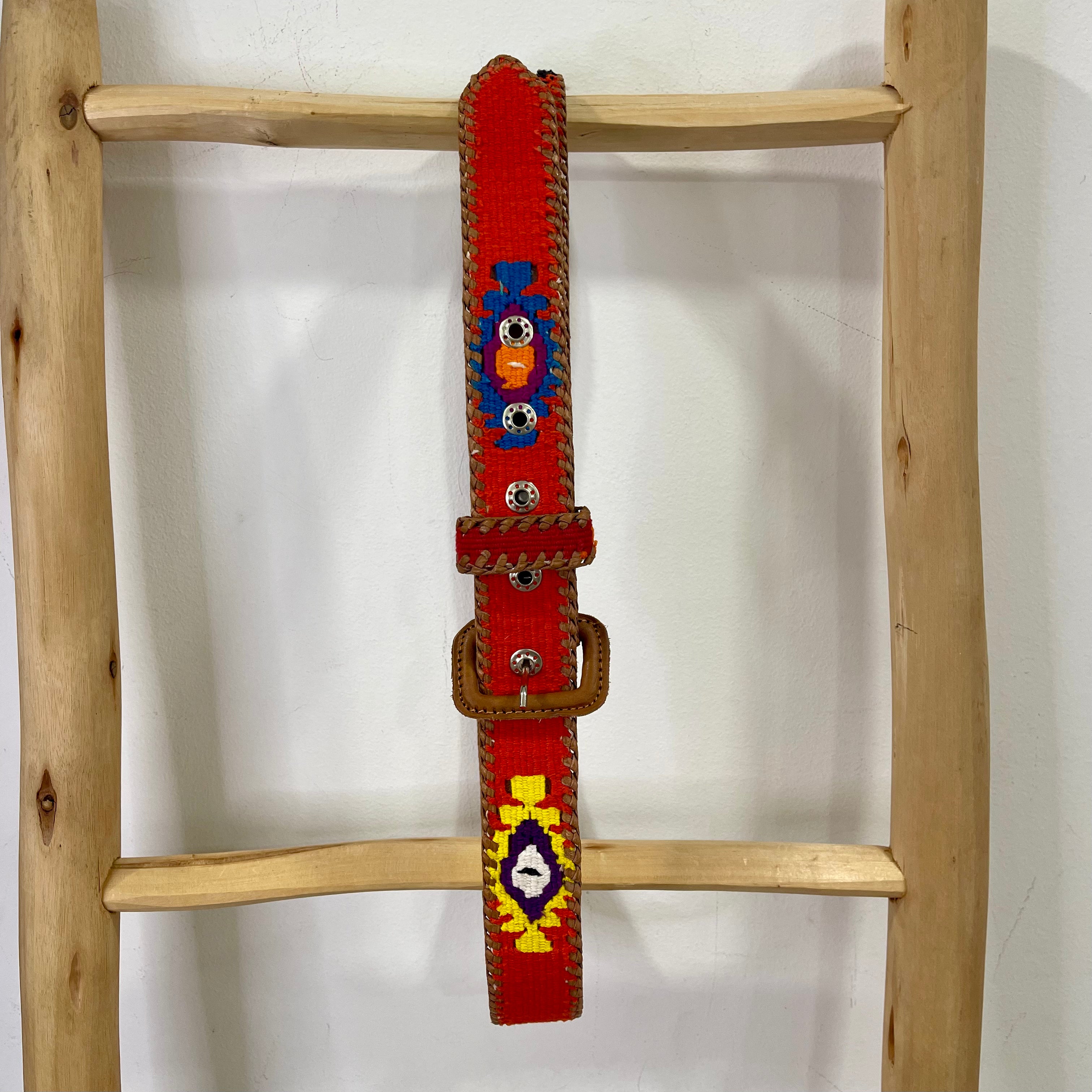 Ceinture en cuir brodé main T.38 orange
