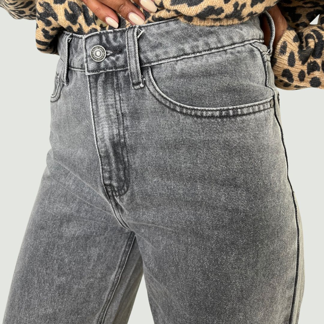 Jean gris taille haute CÉLESTIN à la coupe large